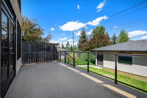 2412 28 Avenue Sw, Calgary, AB 