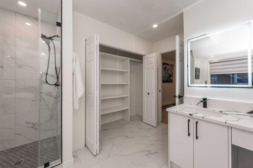 8266 Edgebrook Drive, Calgary, AB 