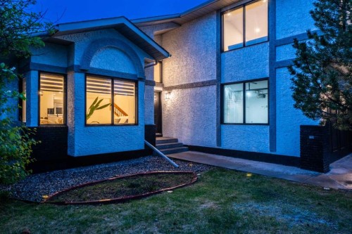 8266 Edgebrook Drive, Calgary, AB 