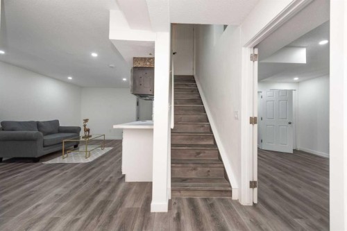 8266 Edgebrook Drive, Calgary, AB 
