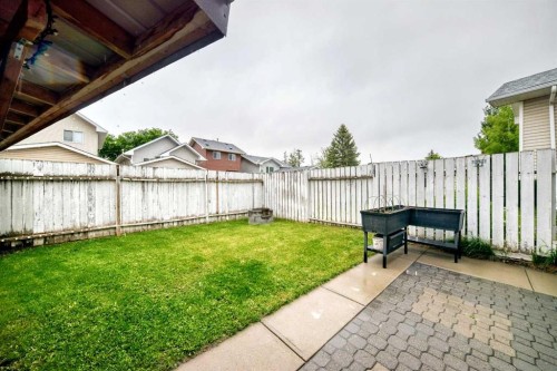 16 Martinridge Way, Calgary, AB 