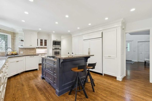 3013 Montcalm Crescent Sw, Calgary, AB - Indoor Photo Showing Kitchen With Double Sink