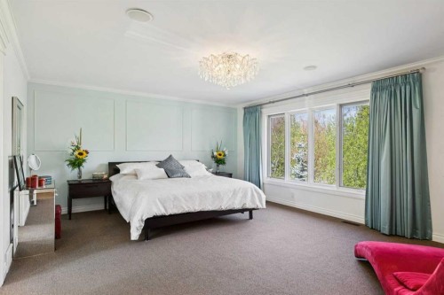 3013 Montcalm Crescent Sw, Calgary, AB - Indoor Photo Showing Bedroom