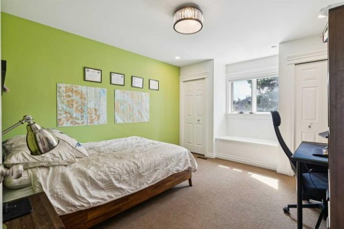 3013 Montcalm Crescent Sw, Calgary, AB - Indoor Photo Showing Bedroom