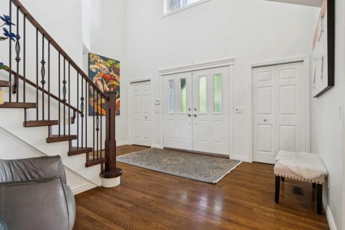 3013 Montcalm Crescent Sw, Calgary, AB - Indoor Photo Showing Other Room