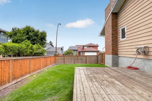19 Deercrest Way Se, Calgary, AB 