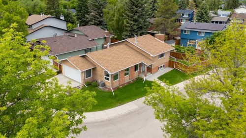 19 Deercrest Way Se, Calgary, AB 