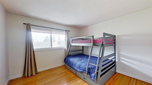 101-1305 Glenmore Trail, Calgary, AB - Indoor Photo Showing Bedroom