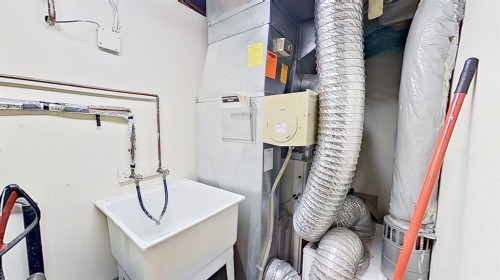 101-1305 Glenmore Trail, Calgary, AB -  Photo Showing Other Room