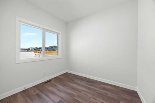 215 Sora Terrace Se, Calgary, AB 