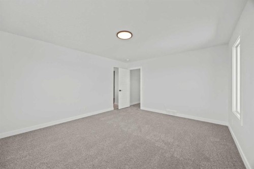215 Sora Terrace Se, Calgary, AB 