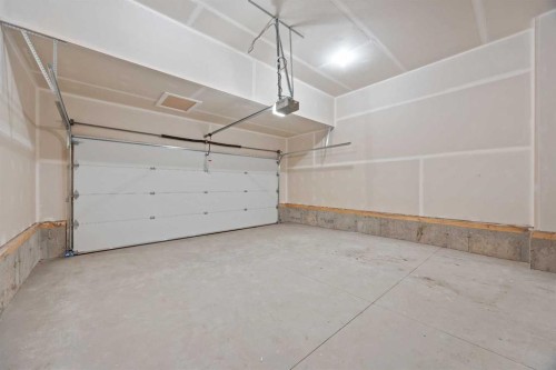 215 Sora Terrace Se, Calgary, AB 