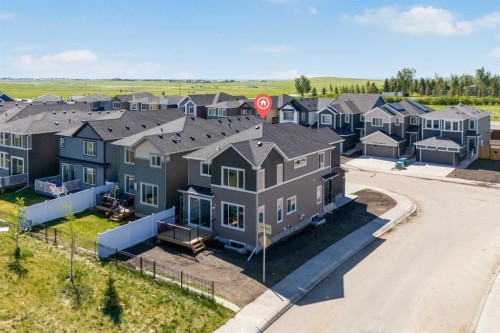 215 Sora Terrace Se, Calgary, AB 