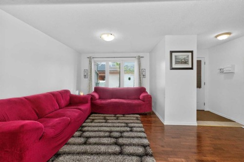 10 Falconer Terrace Ne, Calgary, AB 