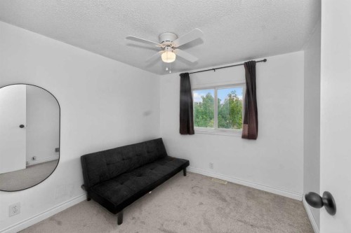 10 Falconer Terrace Ne, Calgary, AB 