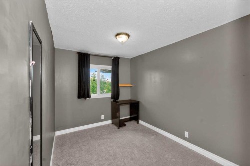 10 Falconer Terrace Ne, Calgary, AB 