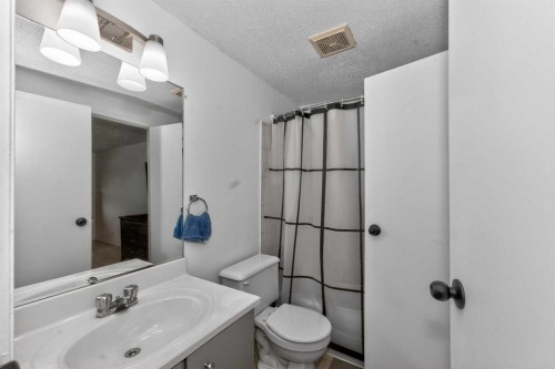 10 Falconer Terrace Ne, Calgary, AB 
