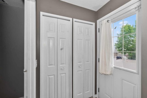 10 Falconer Terrace Ne, Calgary, AB 