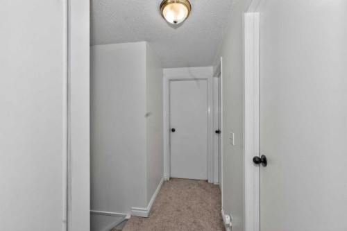 10 Falconer Terrace Ne, Calgary, AB 