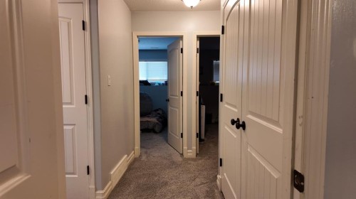60-762 Heritage Boulevard West, Lethbridge, AB - Indoor Photo Showing Other Room