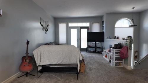 60-762 Heritage Boulevard West, Lethbridge, AB - Indoor Photo Showing Bedroom