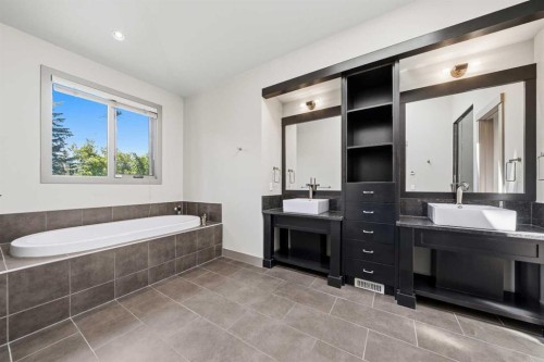 2013 1 Avenue Nw, Calgary, AB 