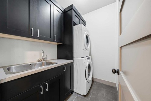 2013 1 Avenue Nw, Calgary, AB 