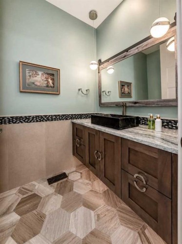 134 Aspen Ridge Place Sw, Calgary, AB 
