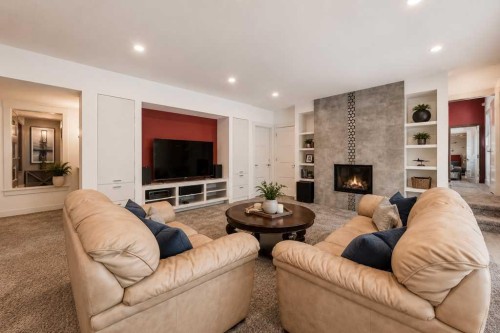 134 Aspen Ridge Place Sw, Calgary, AB 