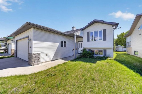 4 Westridge Drive, Didsbury, AB 