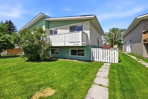 2108 23 Avenue Close, Bowden, AB 