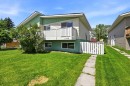 2108 23 Avenue Close, Bowden, AB 