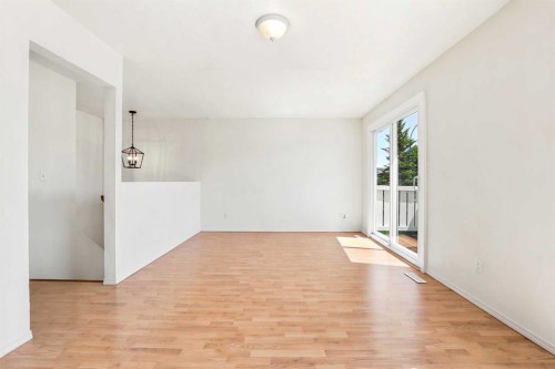 2108 23 Avenue Close, Bowden, AB 