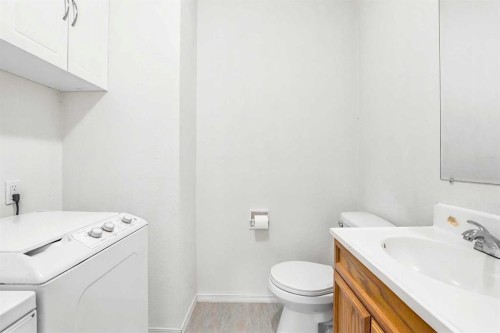 2108 23 Avenue Close, Bowden, AB 