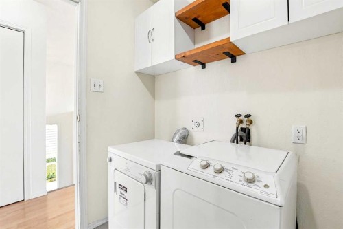 2108 23 Avenue Close, Bowden, AB 