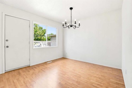 2108 23 Avenue Close, Bowden, AB 