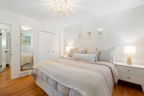 5032 Vanstone Crescent Nw, Calgary, AB 