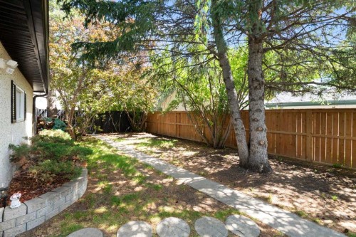 5032 Vanstone Crescent Nw, Calgary, AB 