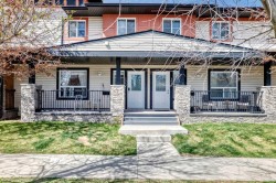 173 Eversyde Common SW Calgary, AB T2Y 4Z5