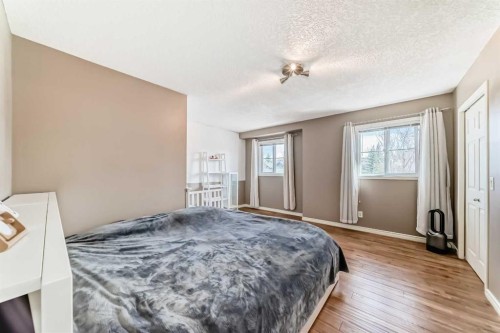 173 Eversyde Common Sw, Calgary, AB - Indoor Photo Showing Bedroom