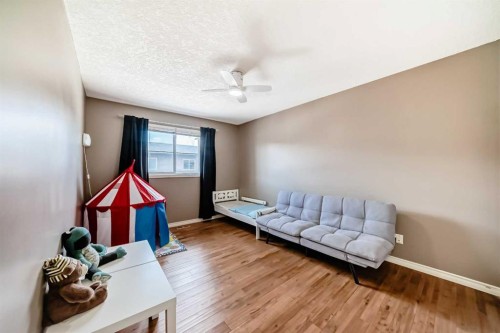 173 Eversyde Common Sw, Calgary, AB - Indoor Photo Showing Other Room