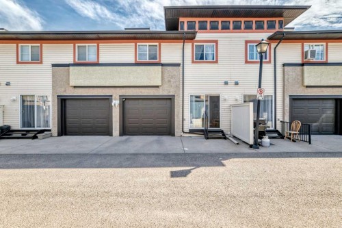 173 Eversyde Common Sw, Calgary, AB - Outdoor