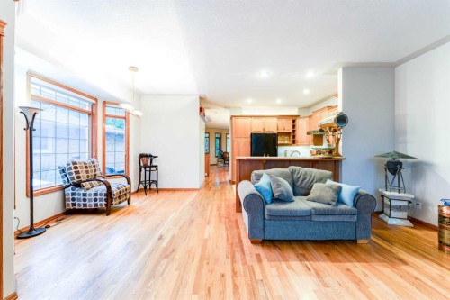 256 43 Avenue Nw, Calgary, AB 