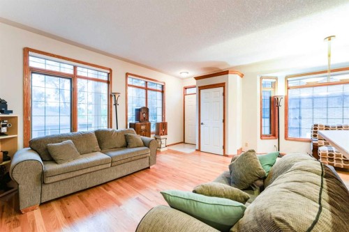 256 43 Avenue Nw, Calgary, AB 