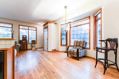 256 43 Avenue Nw, Calgary, AB 