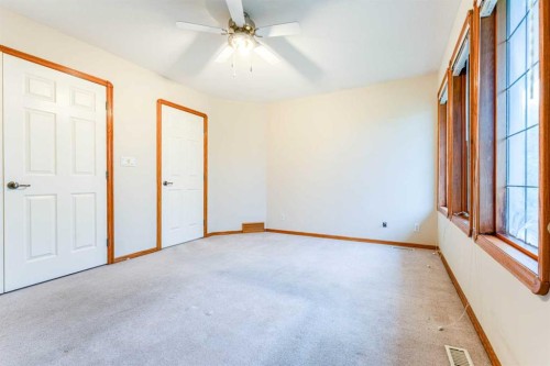 256 43 Avenue Nw, Calgary, AB 