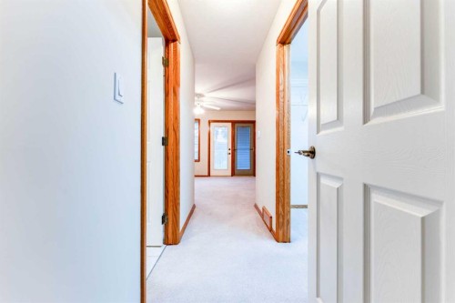256 43 Avenue Nw, Calgary, AB 