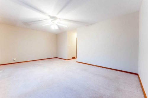 256 43 Avenue Nw, Calgary, AB 