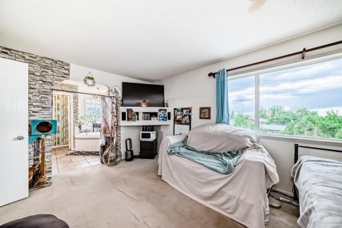 616 Mcculloch Crescent, Irricana, AB 