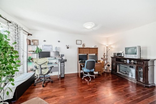 616 Mcculloch Crescent, Irricana, AB 